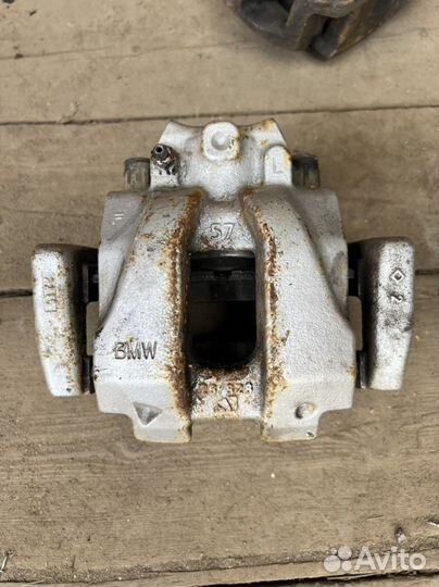 Суппорт задний x3 f25