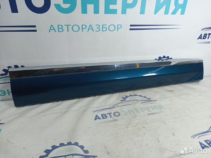 Накладка двери передняя правая Geely Monjaro