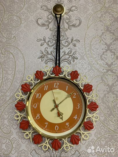 Настенные часы «Янтарь» кварц, СССР
