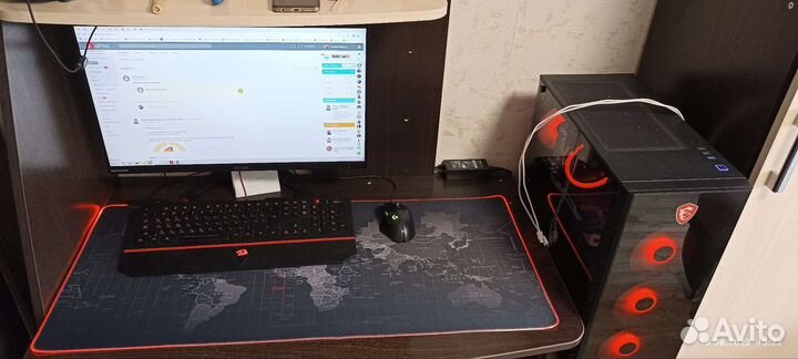Игровая клавиатура с подсветкой