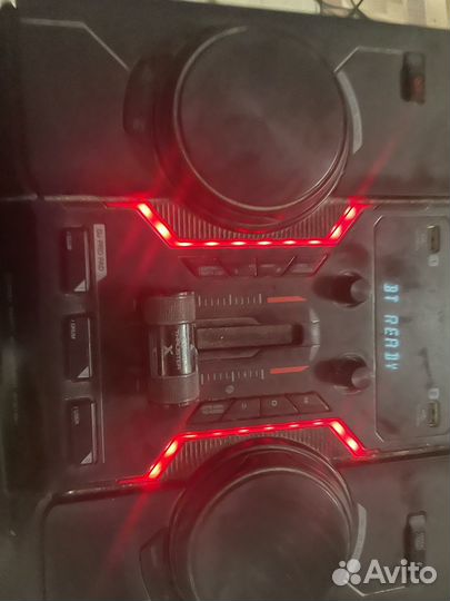 Музыкальная колонка lg xboom