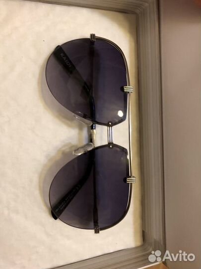 Очки солнцезащитные