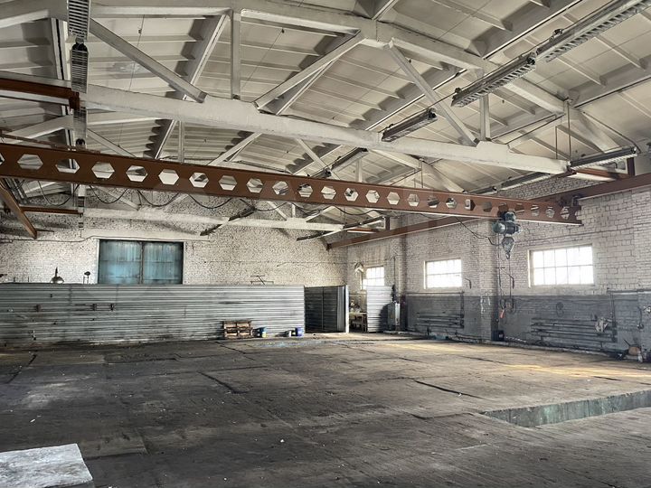 Производственные здания на базе, от 394 до 2000 м²