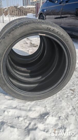 Bridgestone Regno GR-XII 215/45 R17 95VR