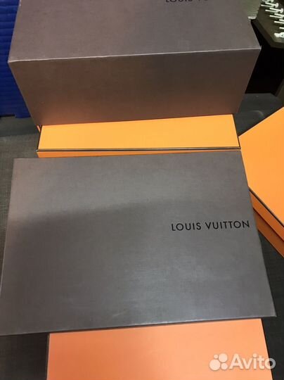 Коробка louis vuitton, chanel