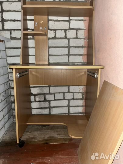 Компьютерный стол