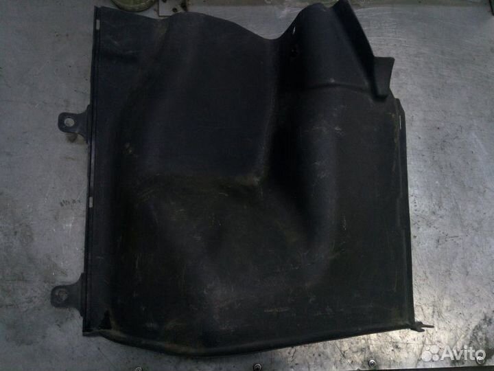 Обшивка багажника левая Hyundai Accent Ii седан