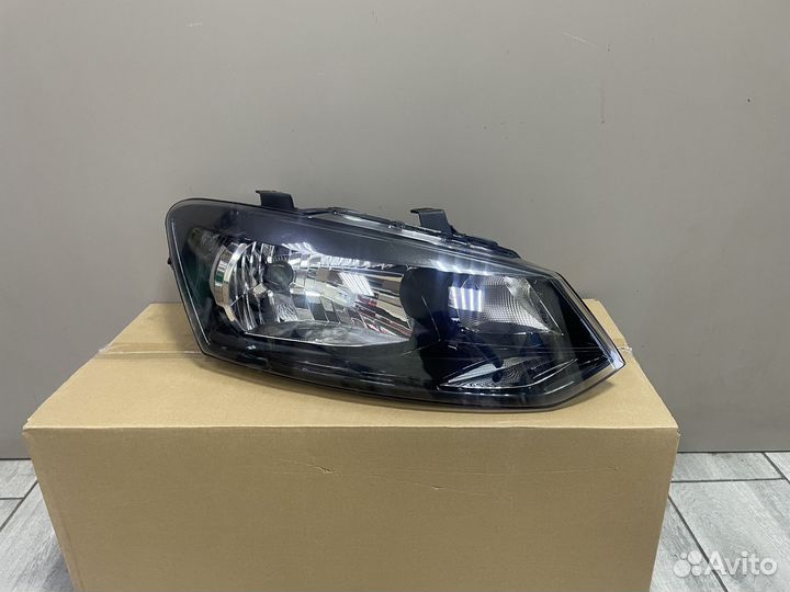 Фара правая новая Фольксваген Поло седан