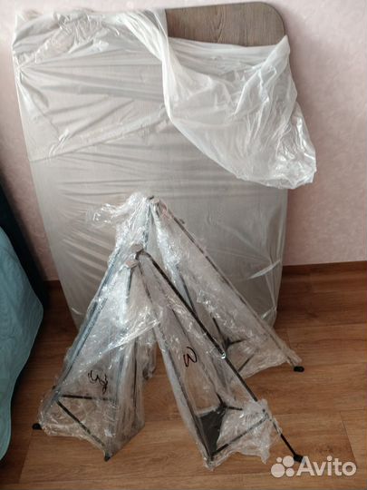 Кухонный стол