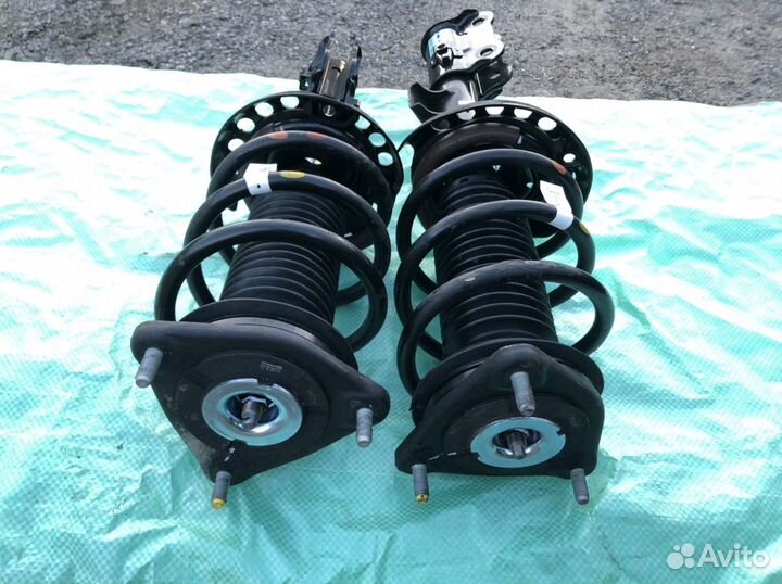 Стойка амортизатора передняя новая Kia Soul 2