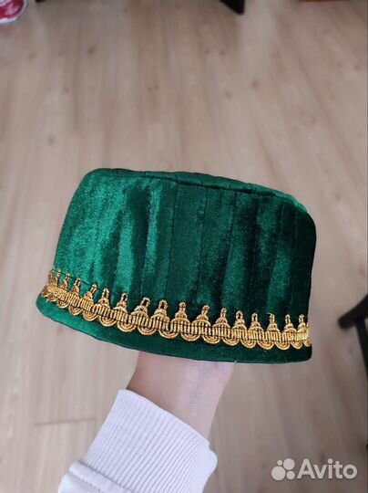 Тюбетейка расшитая золотой тесьмой
