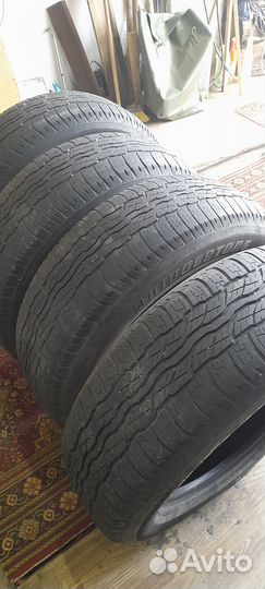 Bridgestone Dueler H/T D687 225/65 R17 101H