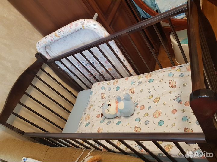 Детская кроватка