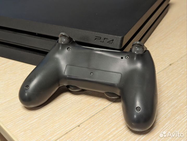 Sony playstation 4 pro 1tb