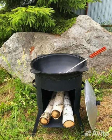 Казан чугунный на подарок