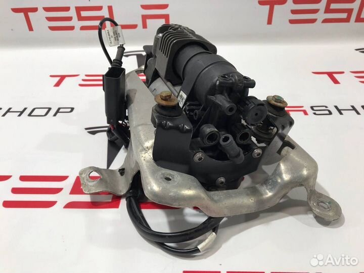 Компрессор пневмоподвески Tesla Model S 2013