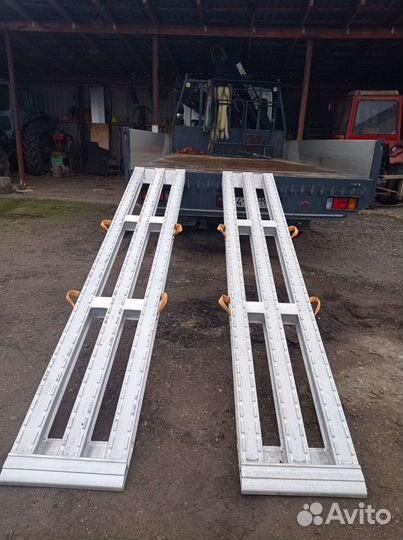 Манипулятор эвакуатор автовышка