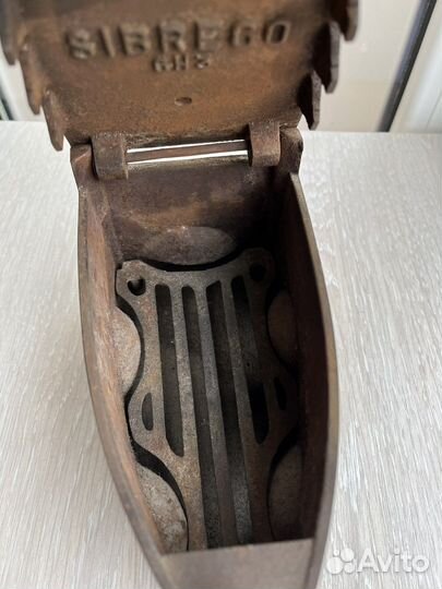 Старинный угольный утюг “sibreco”
