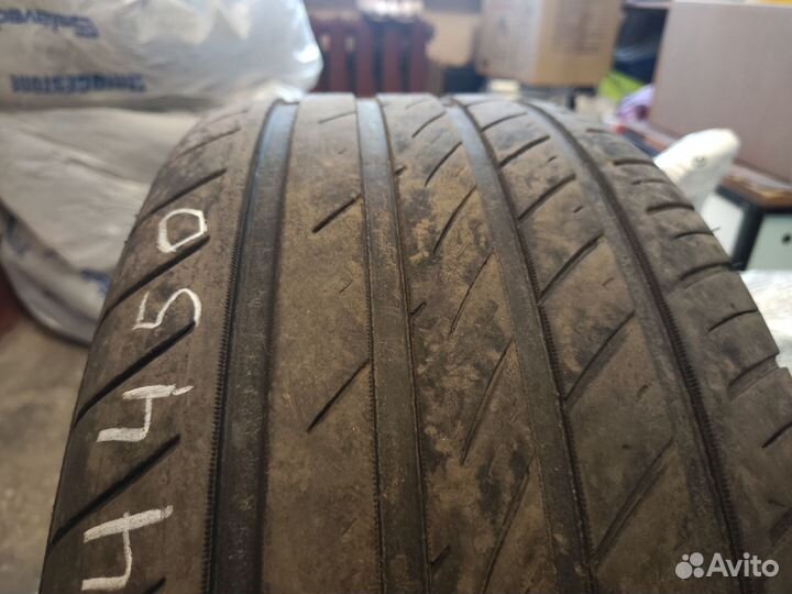 Ovation VI-388 245/40 R18 97W