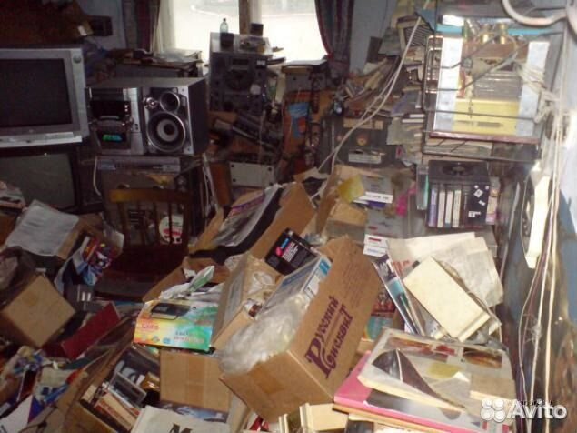 Старый хлам: как избавиться и заработать на нем