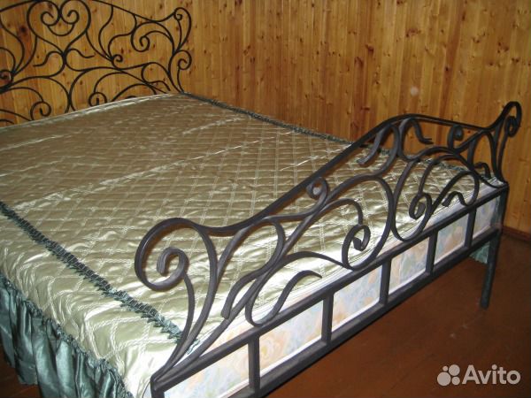 Кованые кровати,столы,стулья