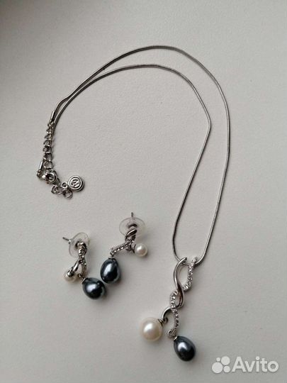 Кулон и серьги
