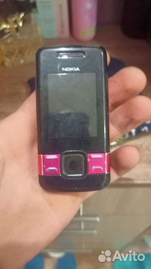 Кнопочный телефон Nokia 7100