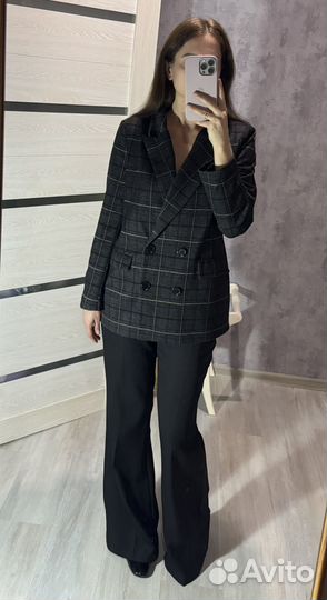 Пиджак в клетку 44 размер