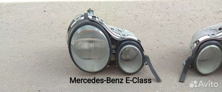 Mercedes-Benz E-Class фара правая