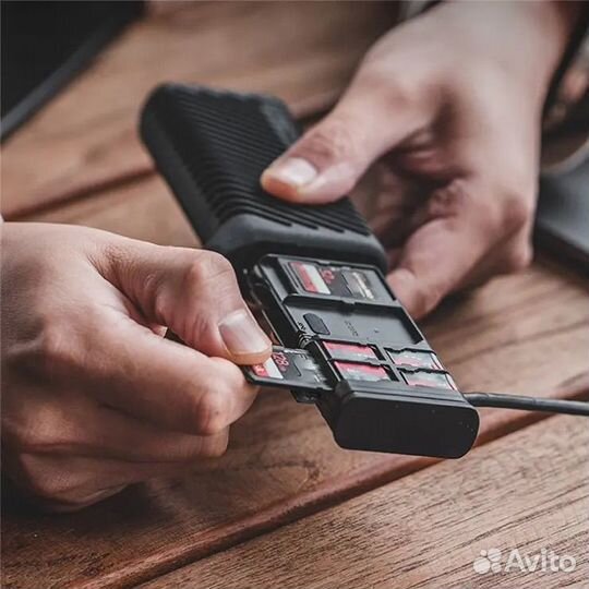 Кейс картридер для карт памяти pgytech