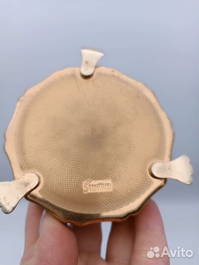 Шкатулка металл латунь бархат сер. XX в. высота 3