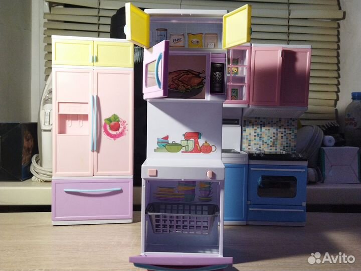 Игровая кухонная мебель для кукол