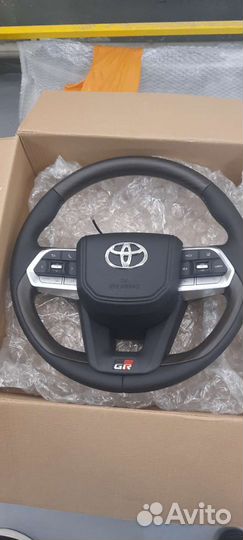 Руль на toyota land cruiser 200 в стиле 300