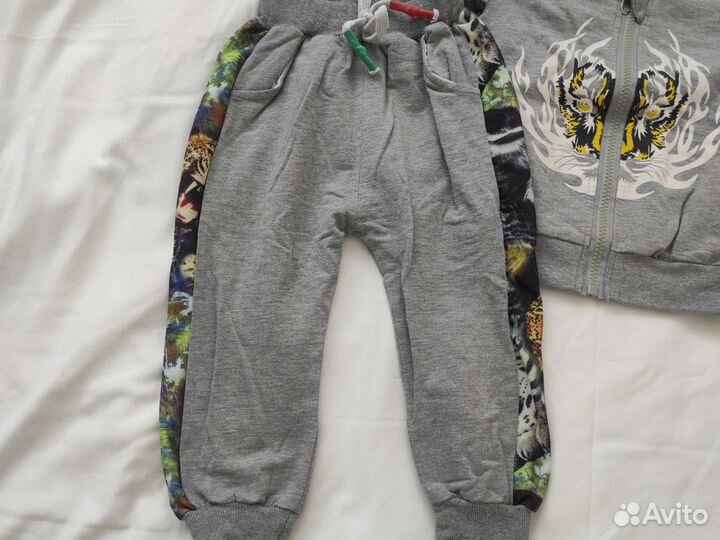 Спортивный костюм