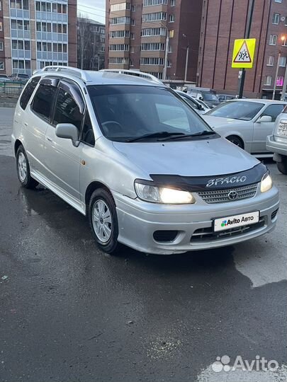 Toyota Corolla Spacio 1.6 AT, 1999, 300 000 км