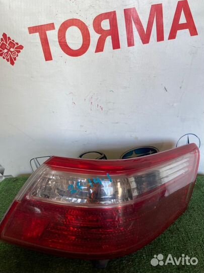 Фонарь задний правый Toyota Camry ACV40