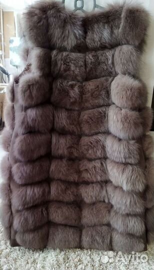 Меховая жилетка из песца