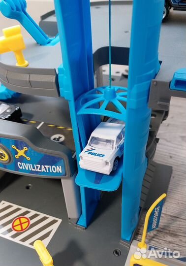 Парковка для машинок с лифтом