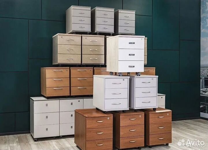 Тумбы подкатные приставные распашные