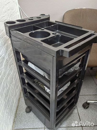 Тележка парикмахерская бу