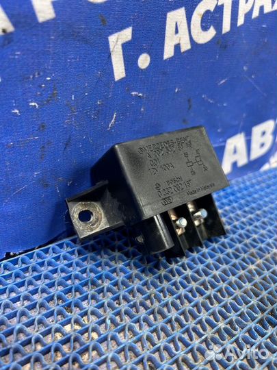 Реле Mercedes-Benz W211 седан 2006