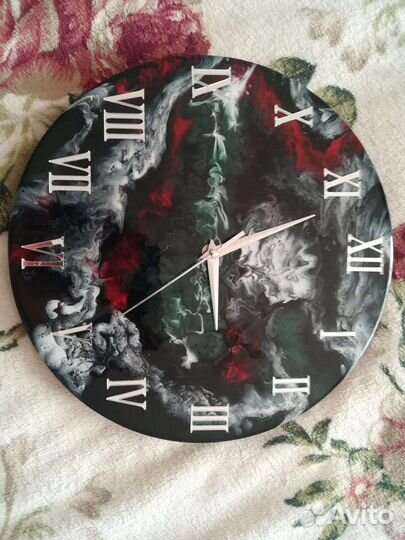 Часы из эпоксидной смолы