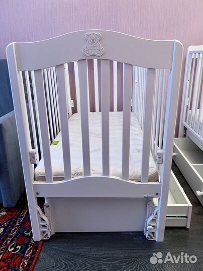 Кровать детская массив бука с маятником