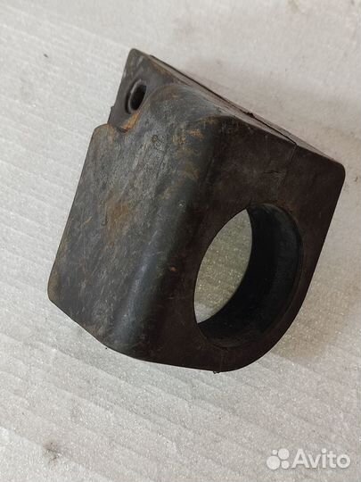 Кронштейн доп помпы bmw x5 e53