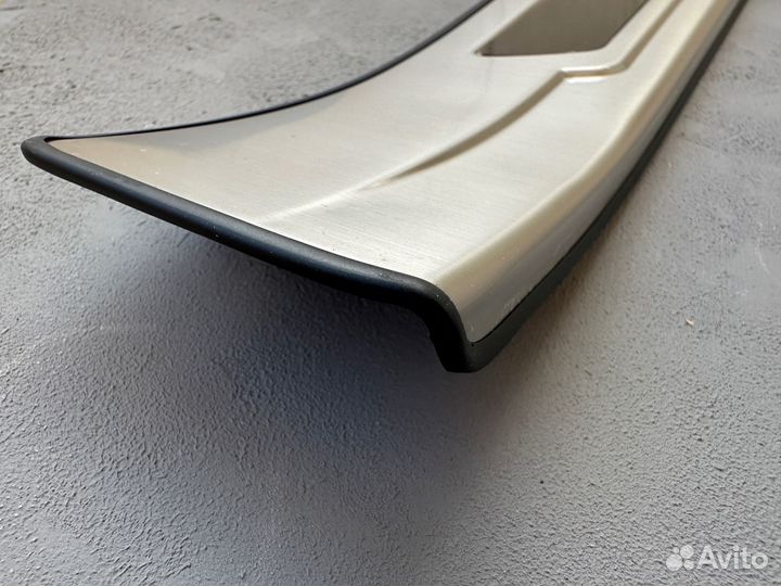 Lexus NX200 (2014-2021) накладки на пороги