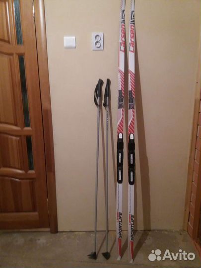 Беговые лыжи(без ботинок), лыжные палки