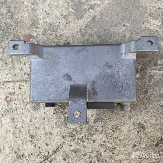 Блок управления рулевой рейкой Colt 2003