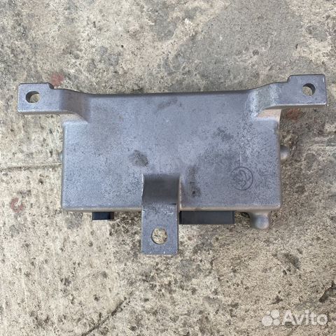 Блок управления рулевой рейкой Colt 2003