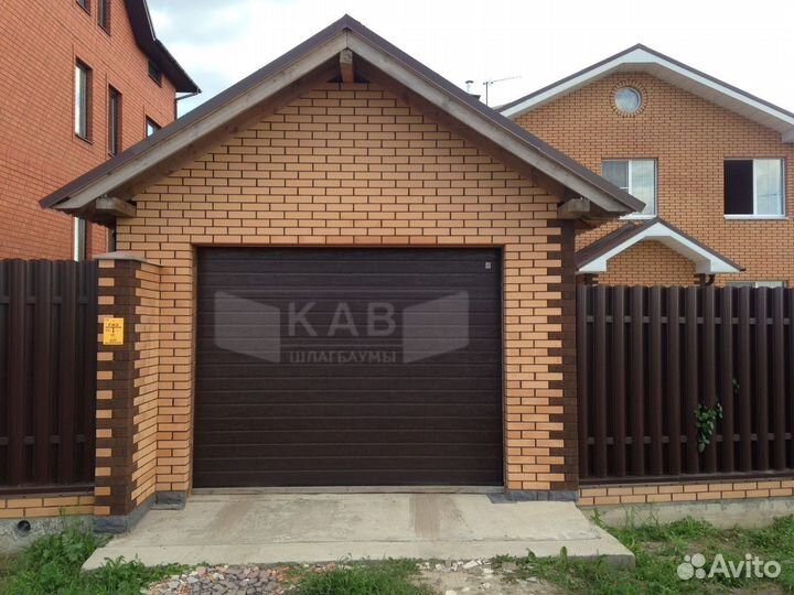 Гарaжные сeкциoнные ворота V24