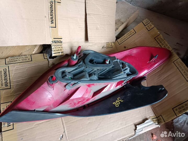 Фонарь Peugeot 308 хетчбэк